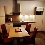 Bella Vista Apartment *